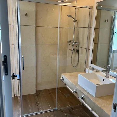 Impresionante De Lujo Con Jardin