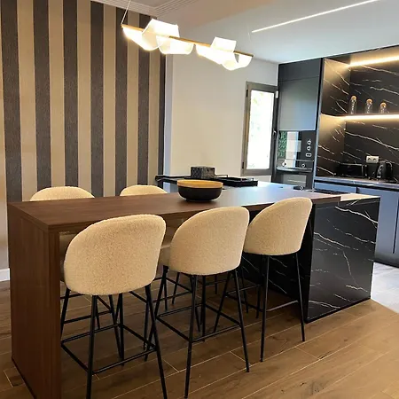 Impresionante De Lujo Con Jardin *