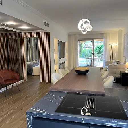 Impresionante De Lujo Con Jardin *