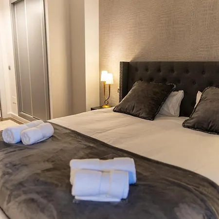 Apartament Impresionante De Lujo Con Jardin