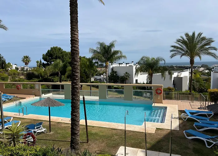 Impresionante De Lujo Con Jardin Estepona