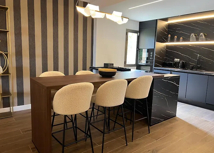 Impresionante De Lujo Con Jardin *