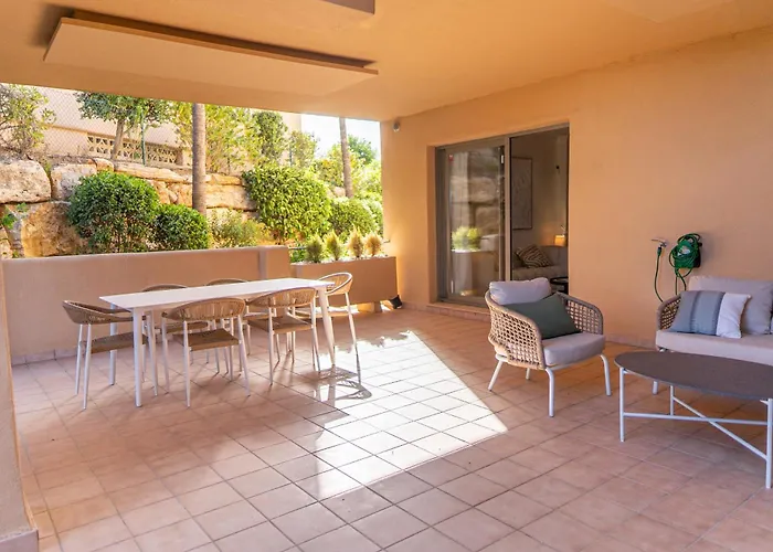 Impresionante De Lujo Con Jardin Estepona