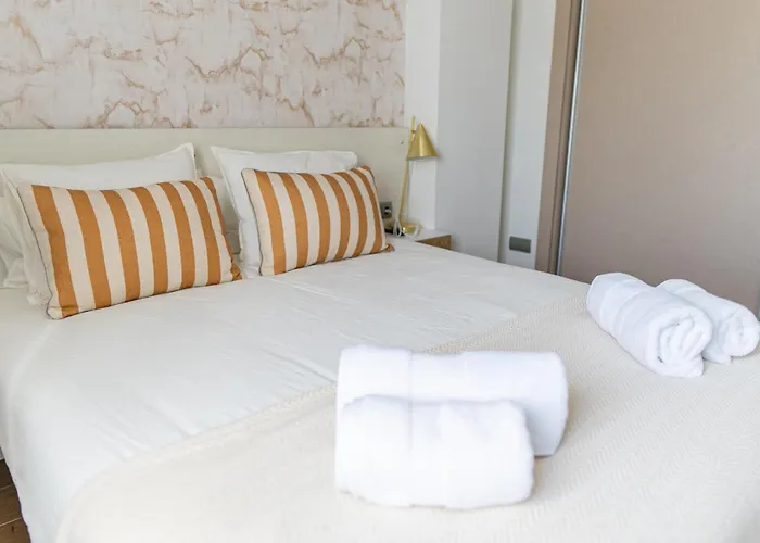 Impresionante De Lujo Con Jardin *