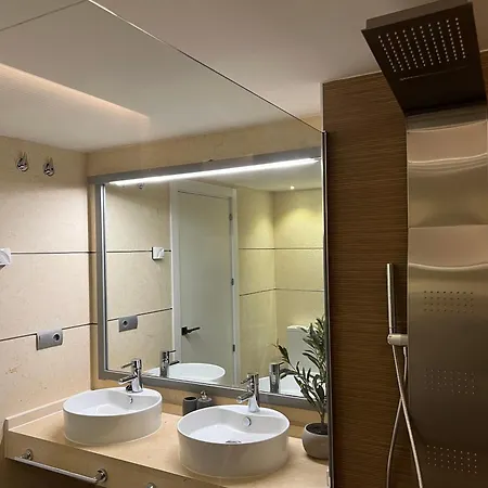 Impresionante De Lujo Con Jardin