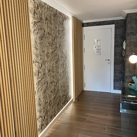 Impresionante De Lujo Con Jardin Apartman