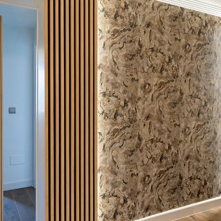 Impresionante De Lujo Con Jardin * 埃斯特波纳