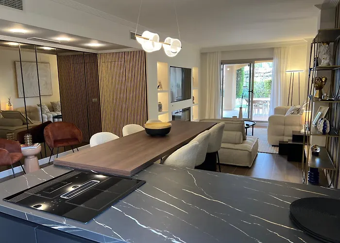 Impresionante De Lujo Con Jardin 埃斯特波纳