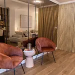 Impresionante De Lujo Con Jardin * Εστεπόνα