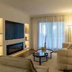 Impresionante De Lujo Con Jardin