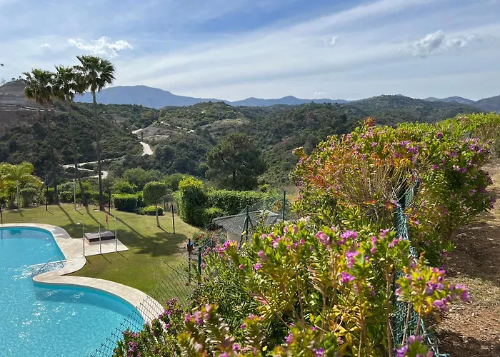 Impresionante De Lujo Con Jardin 에스테포나